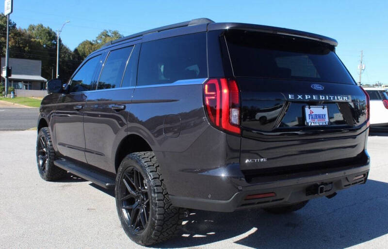 2025 Ford Expedition Active