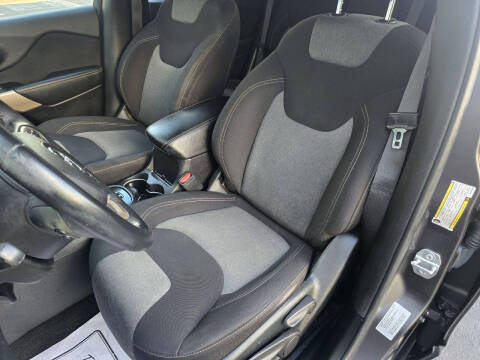 2017 Jeep Cherokee Sport Altitude