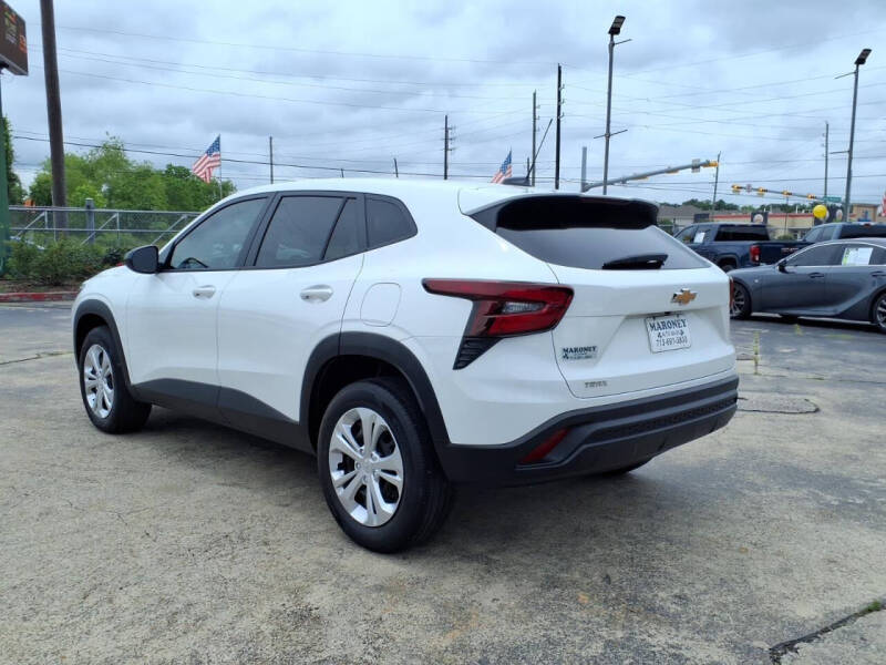 2024 Chevrolet Trax LS
