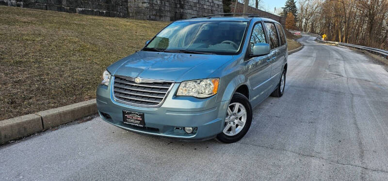 2010 Chrysler Town and Country Touring