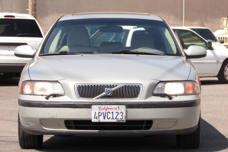 2001 Volvo V70 2.4M
