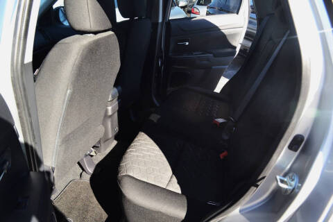 2025 Mitsubishi Outlander Sport LE