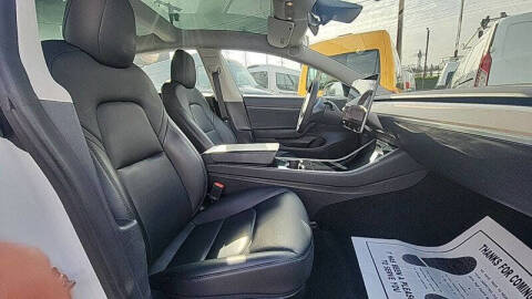 2020 Tesla Model 3 Standard Range