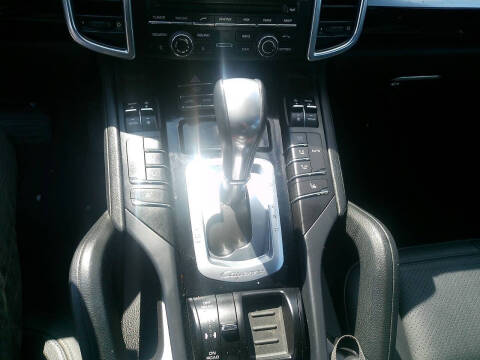 2014 Porsche Cayenne Platinum