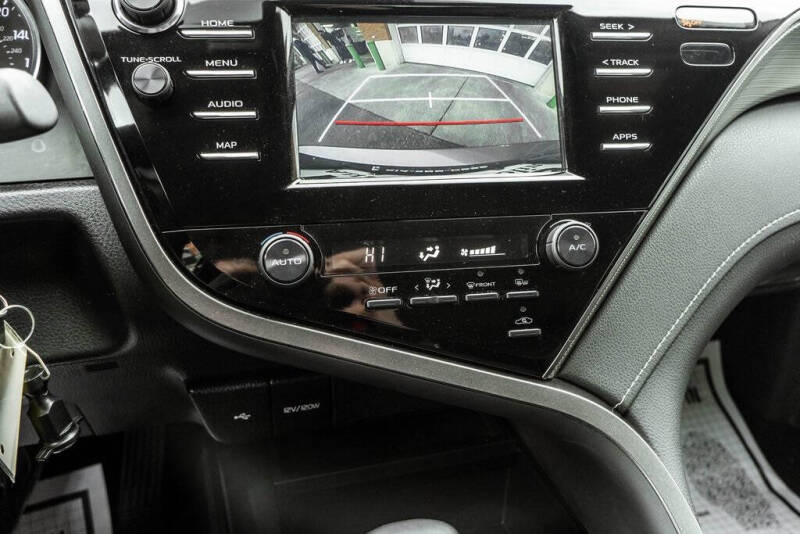 2020 Toyota Camry SE Nightshade