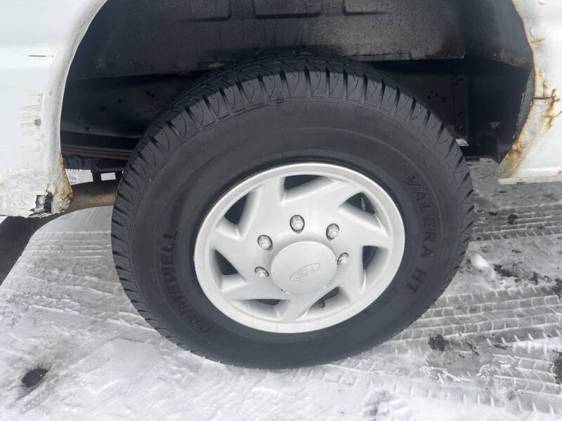 2009 Ford E-Series E-250