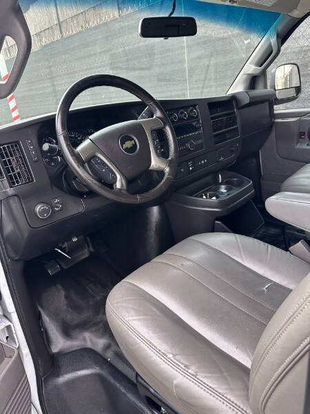 2019 Chevrolet Express 2500