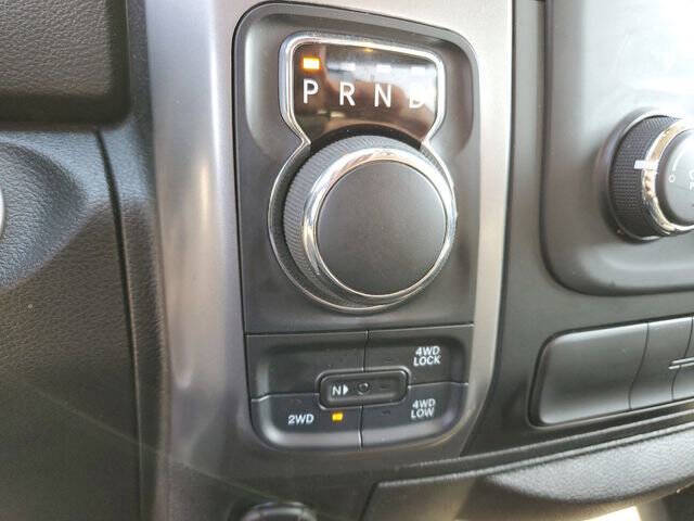 2024 RAM 1500 Classic SLT