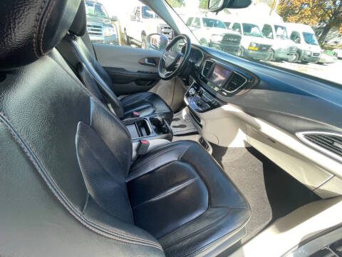 2018 Chrysler Pacifica Touring L