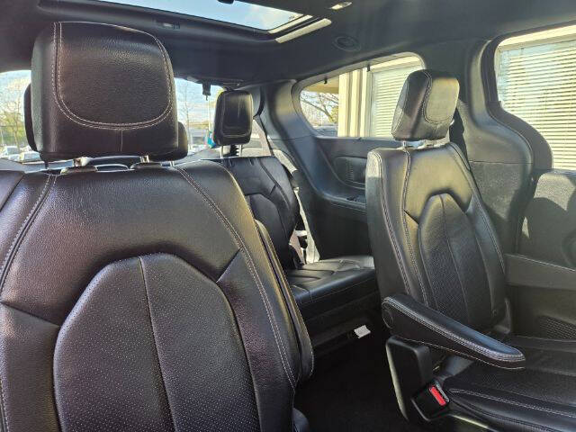 2018 Chrysler Pacifica Touring L Plus