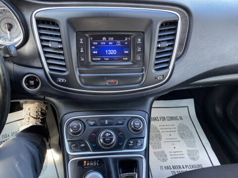 2015 Chrysler 200 Limited