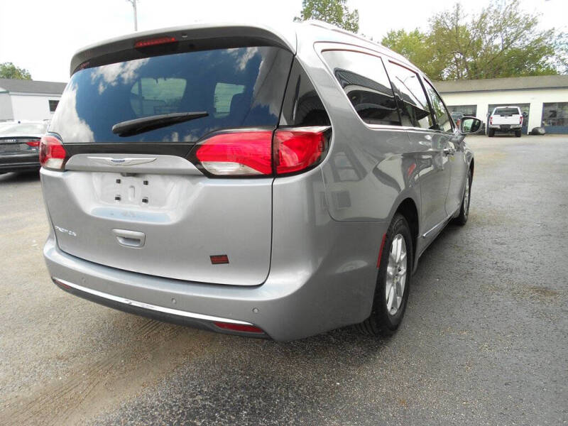 2020 Chrysler Pacifica Touring L