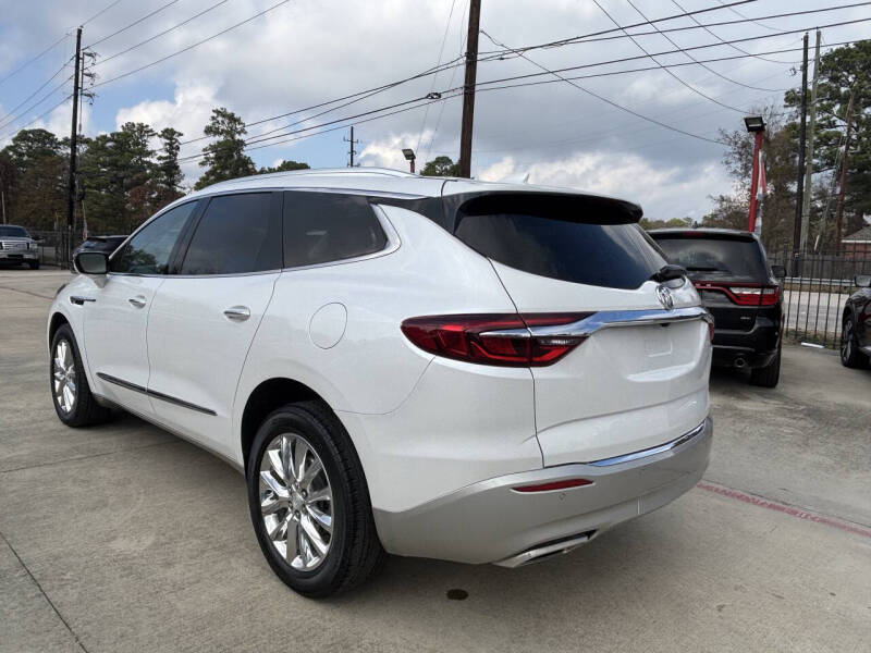 2021 Buick Enclave Essence