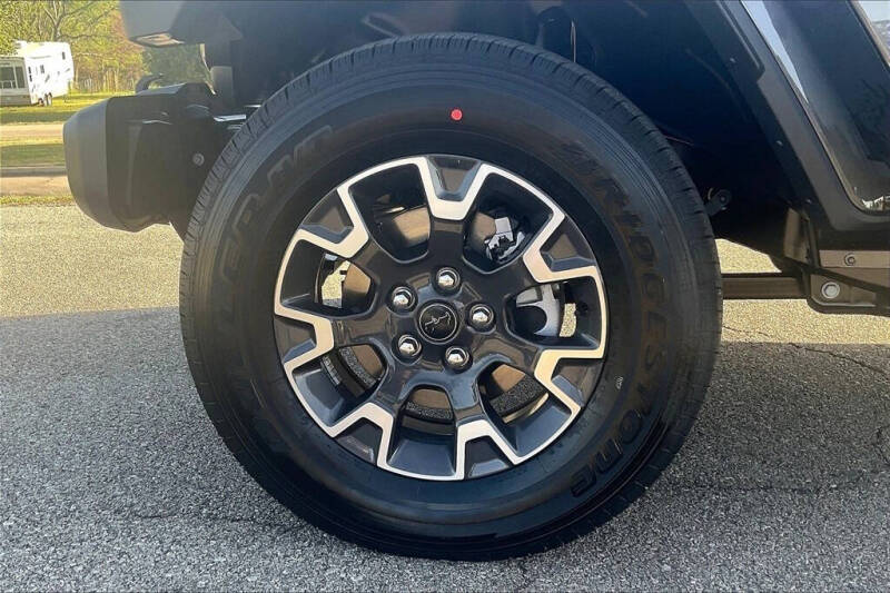 2025 Jeep Gladiator Sport S