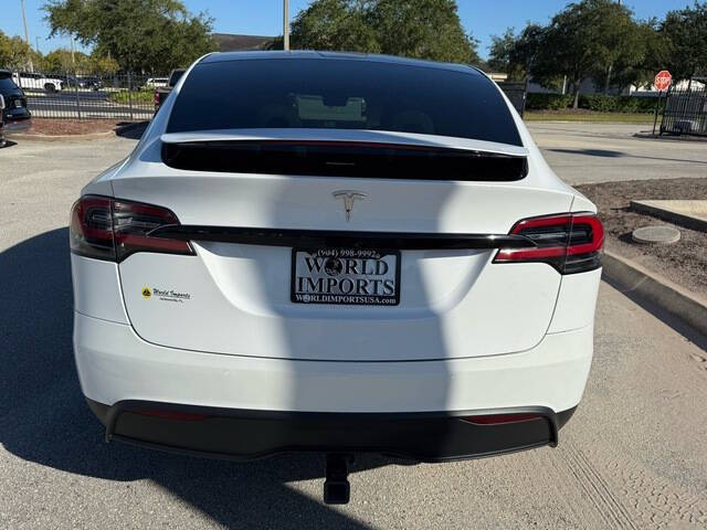2022 Tesla Model X 17