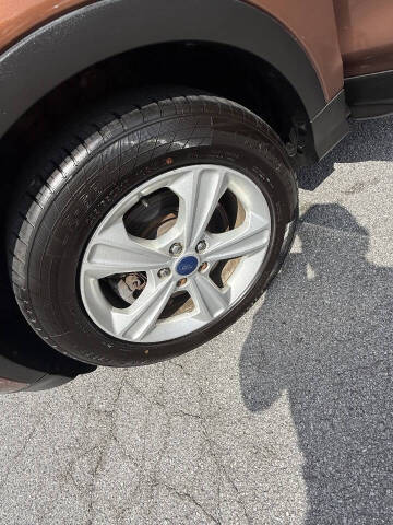 2017 Ford Escape SE