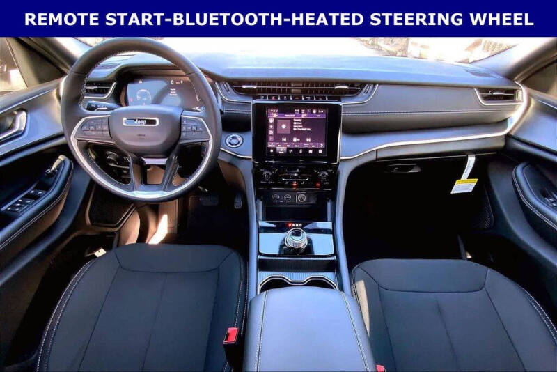 2026 Jeep Grand Cherokee L Laredo