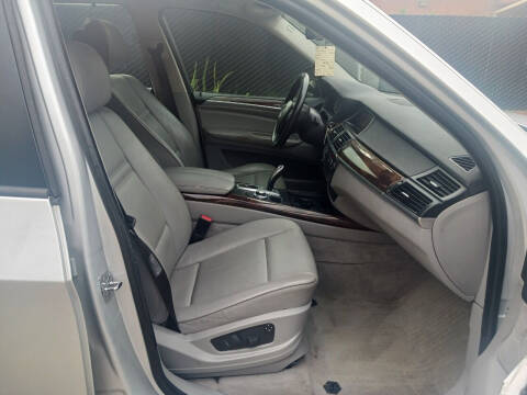 2009 BMW X5 xDrive30i