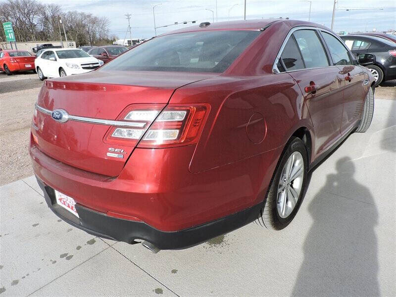 2014 Ford Taurus SEL