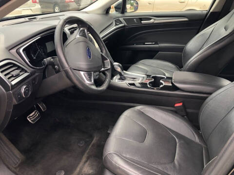 2016 Ford Fusion Titanium