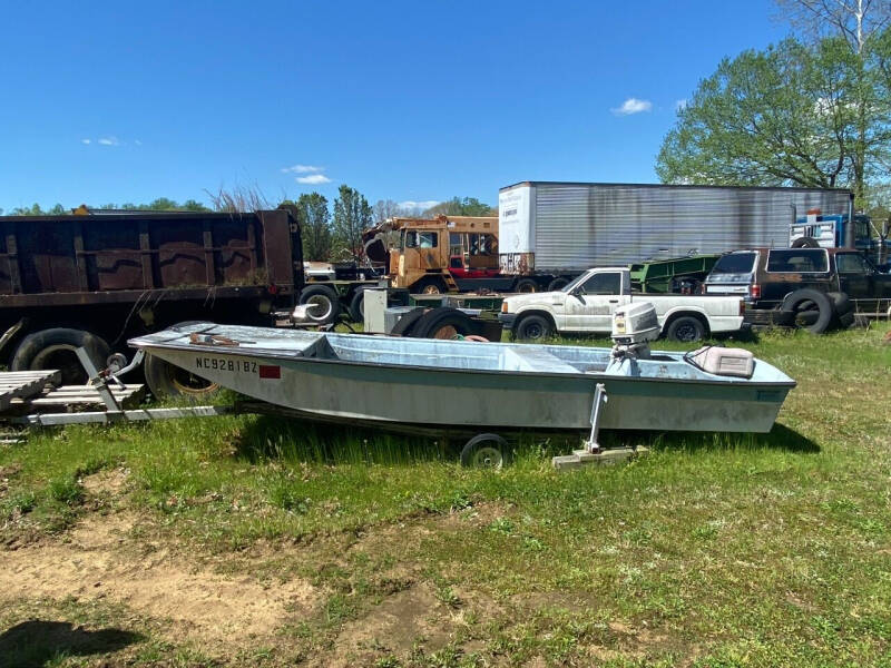 1988 Tar Heel Net Boat