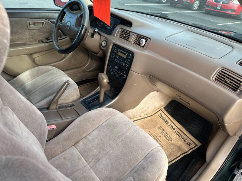 1999 Toyota Camry CE photo 11