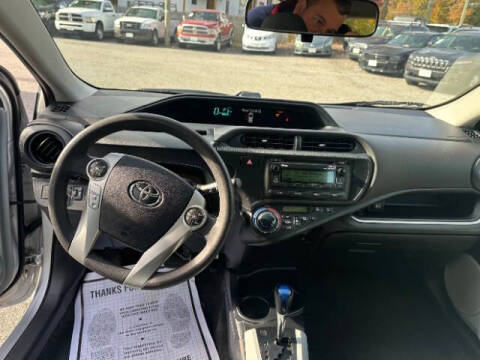 2014 Toyota Prius c Three