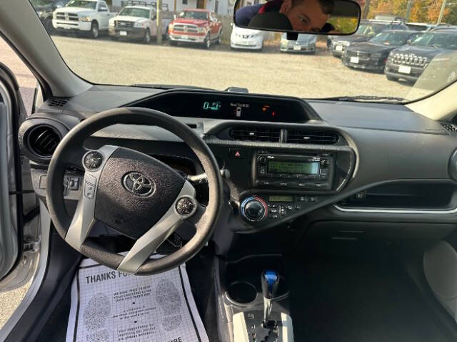 2014 Toyota Prius c Three