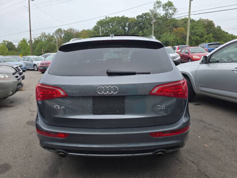 2012 Audi Q5 3.2 quattro Premium Plus