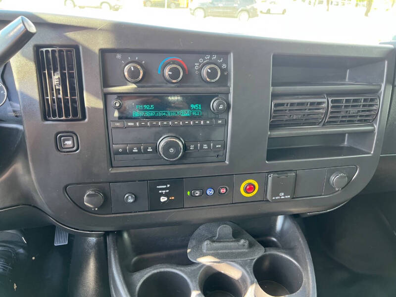 2021 Chevrolet Express 2500