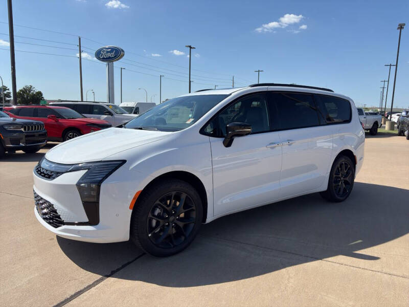 2027 Chrysler Pacifica Limited