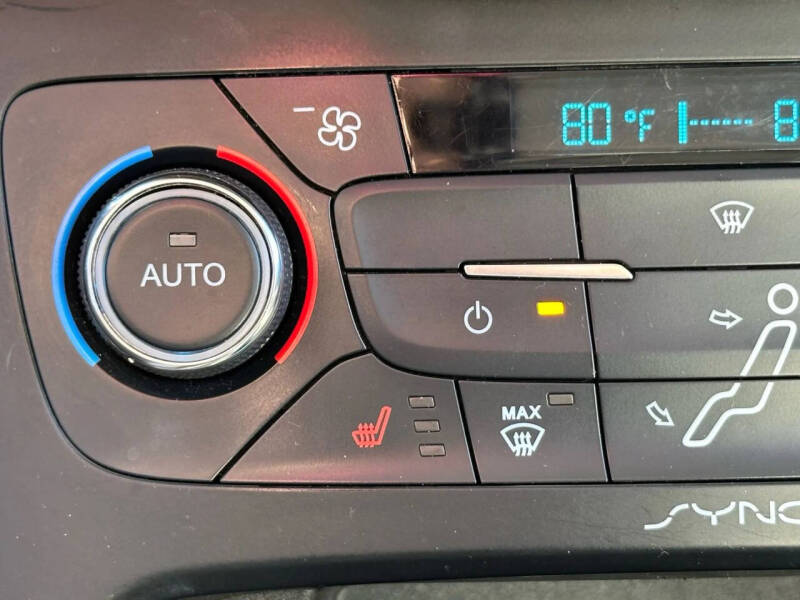 2017 Ford Focus Titanium