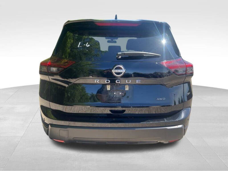 2024 Nissan Rogue S