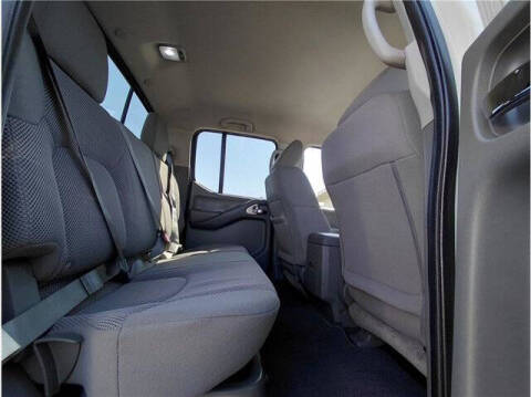 2020 Nissan Frontier SV