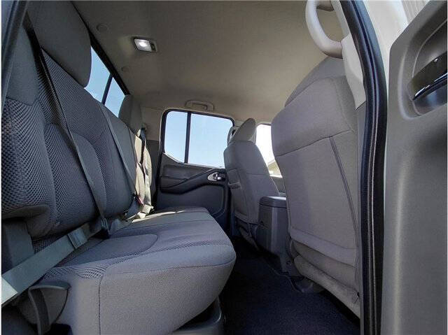 2020 Nissan Frontier SV