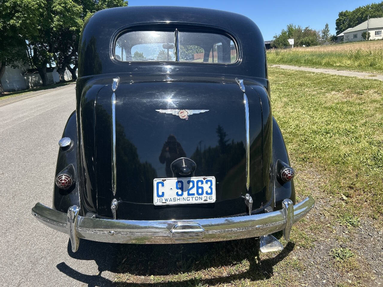 1936 Chrysler Airflow 8