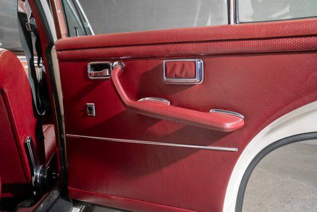 1973 Mercedes-Benz 280-Class