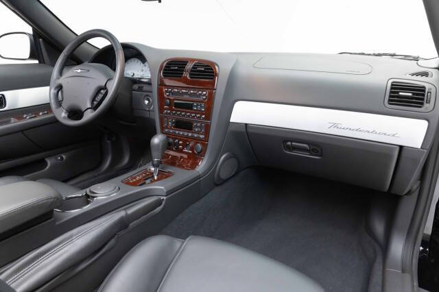 2002 Ford Thunderbird Deluxe