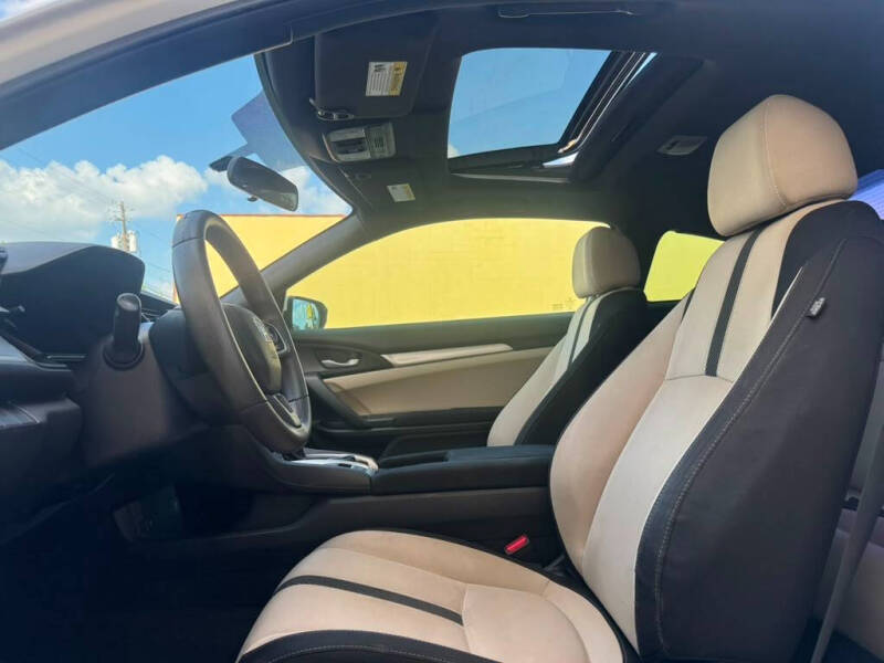 2017 Honda Civic LX-P