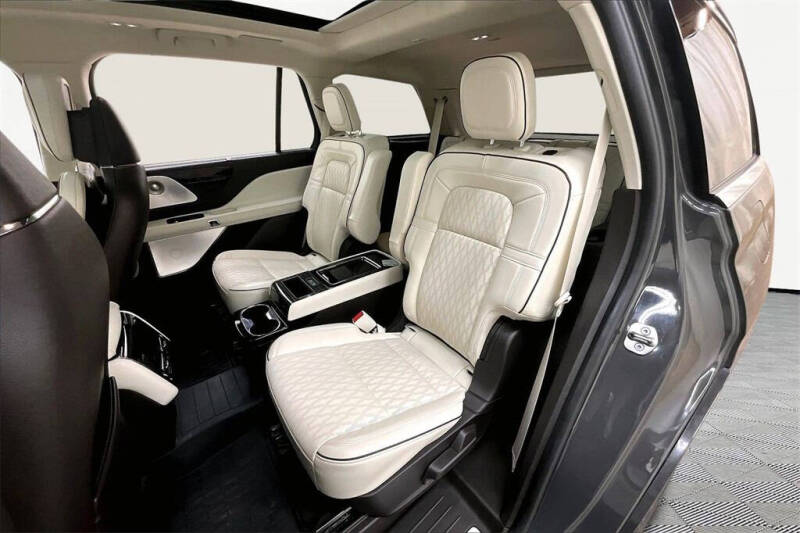 2022 Lincoln Aviator Black Label