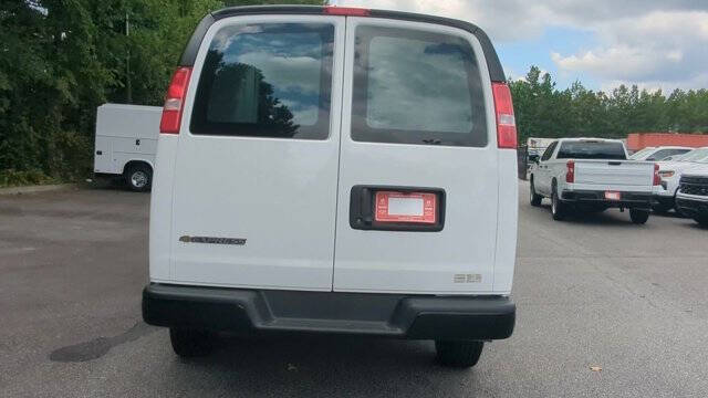 2025 Chevrolet Express 2500