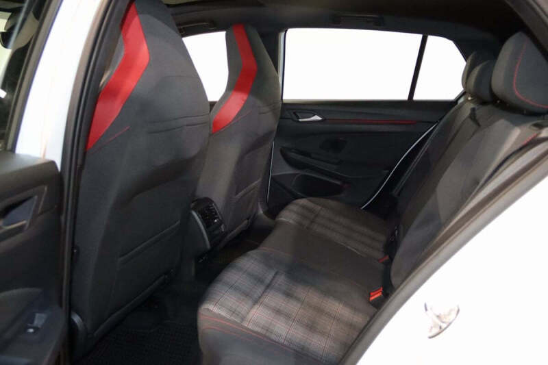 2022 Volkswagen Golf GTI SE