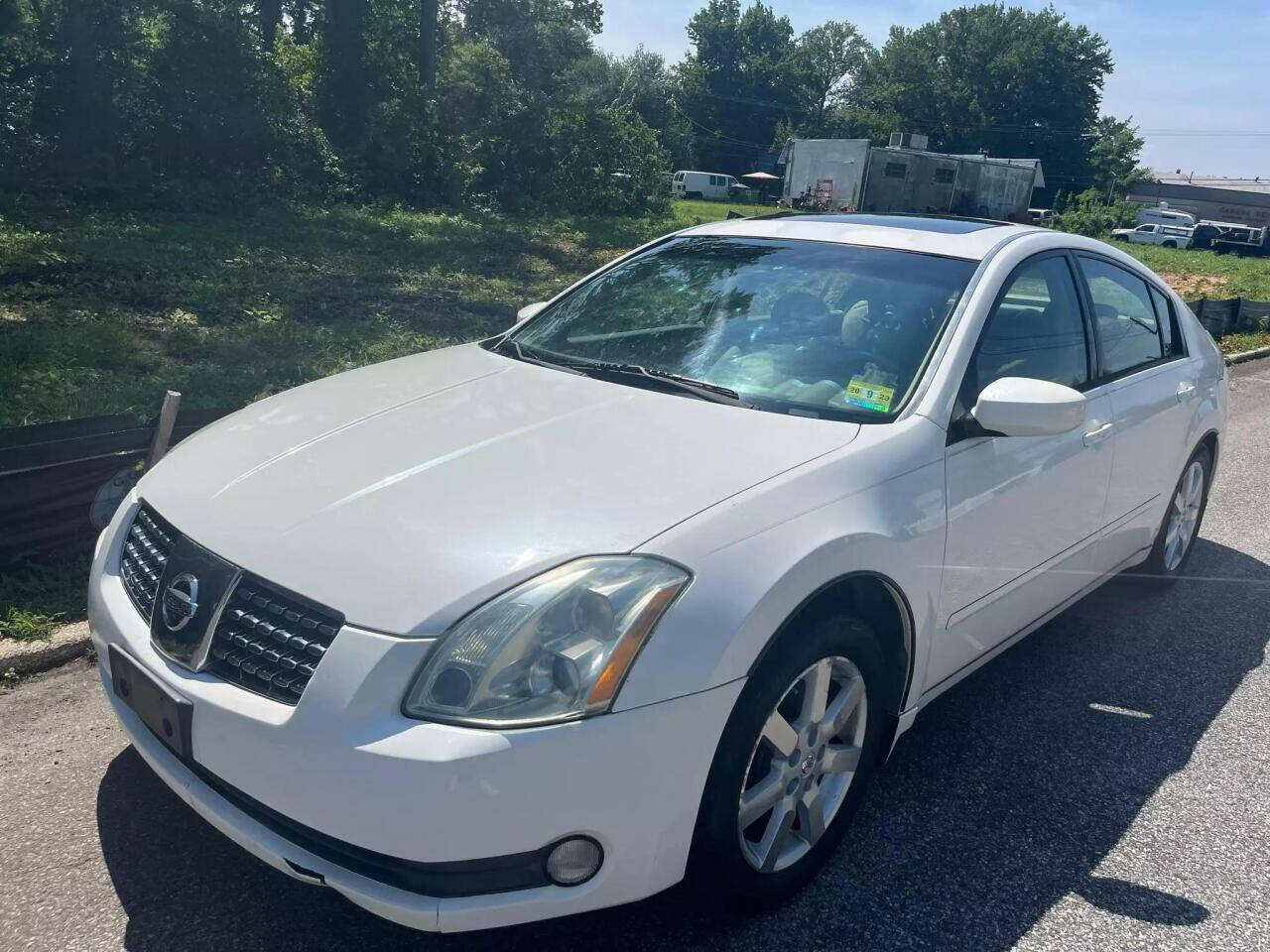 2006 nissan maxima white