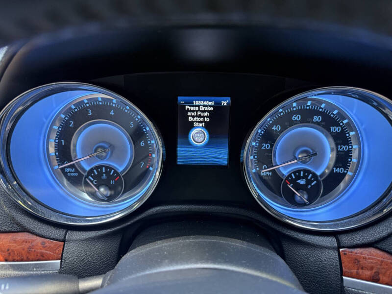 2012 Chrysler 300 Limited