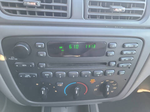 2004 Ford Taurus SES