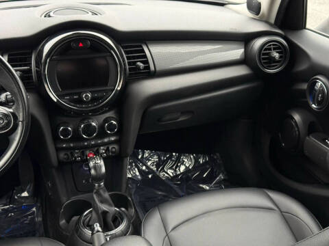 2016 MINI Hardtop 4 Door Cooper