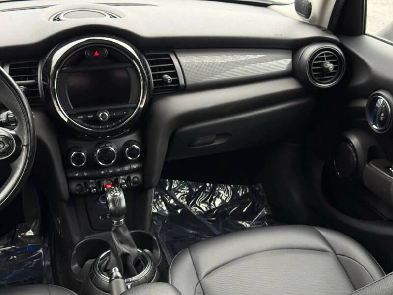 2016 MINI Hardtop 4 Door Cooper