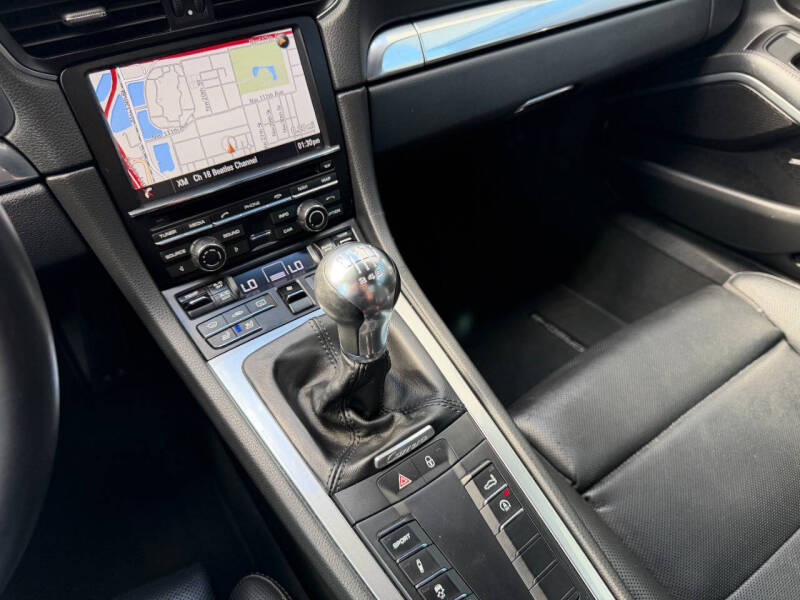 2015 Porsche 911 Carrera 4S