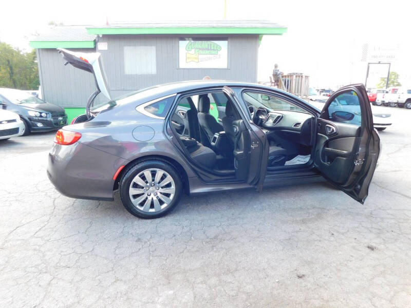 2015 Chrysler 200 LX