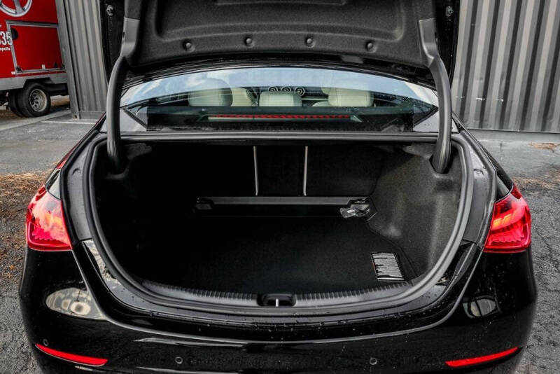 2026 Mercedes-Benz C-Class C 300 4MATIC